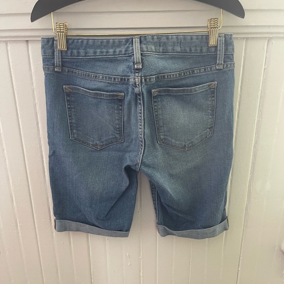 Gap women size 26 jean shorts - Picture 2 of 2